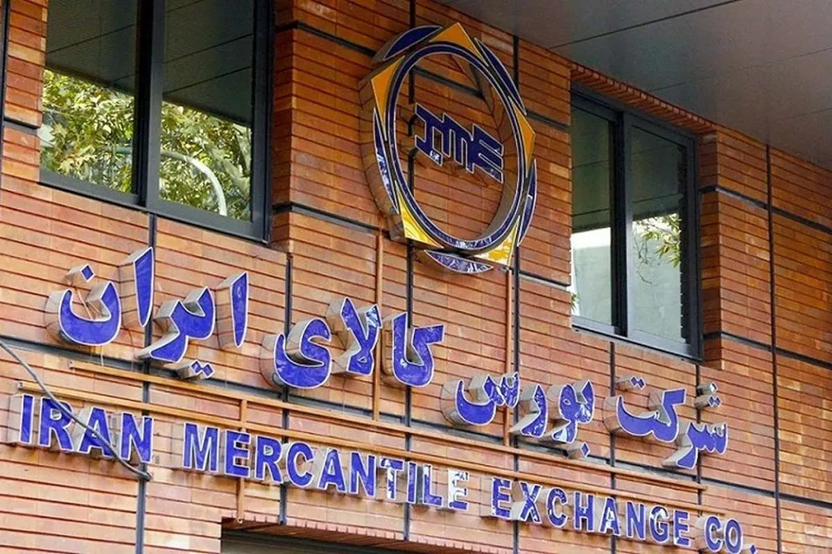 ایران خودرو به تعهدات خود عمل نکرد/ خبری از عرضه خودروها در بورس نیست