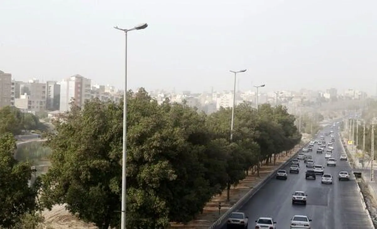 وزش باد شدید در جنوب تهران/ افزایش نسبی دما در روز‌های آتی