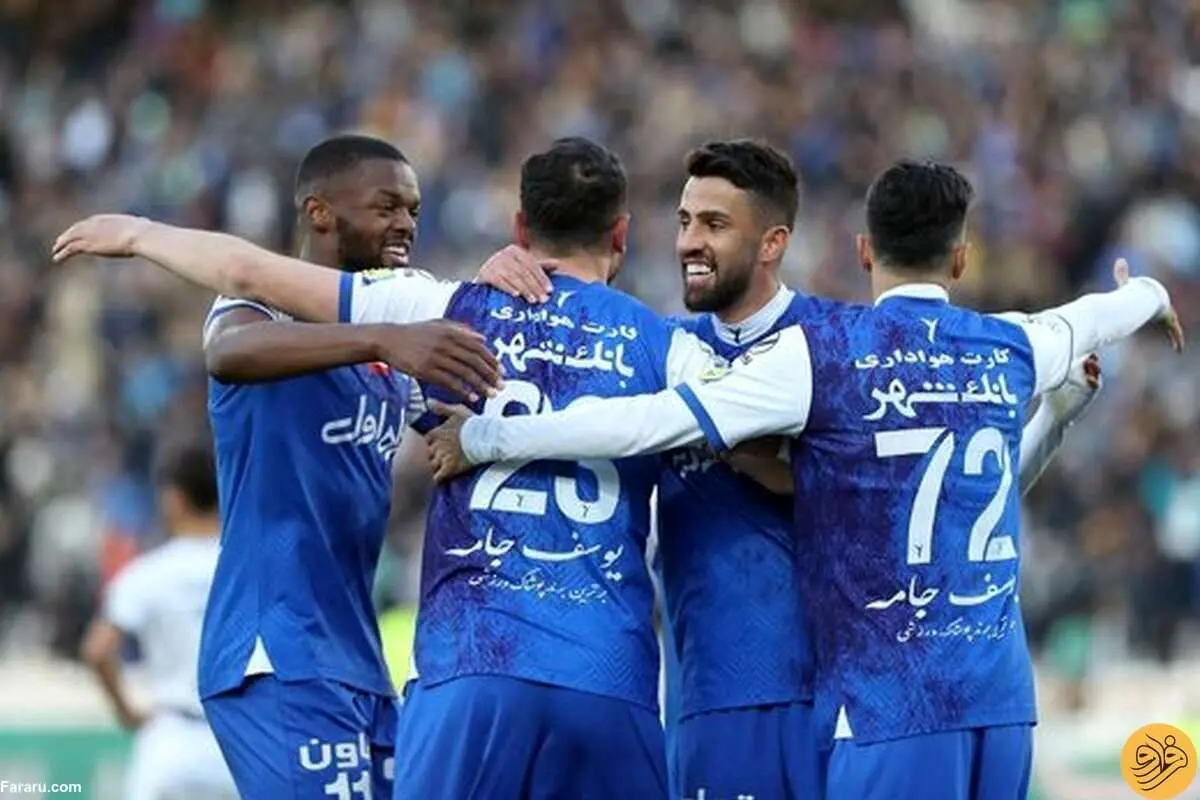 (عکس) زنان از روی پشت بام، تماشاگر بازی نساجی و استقلال