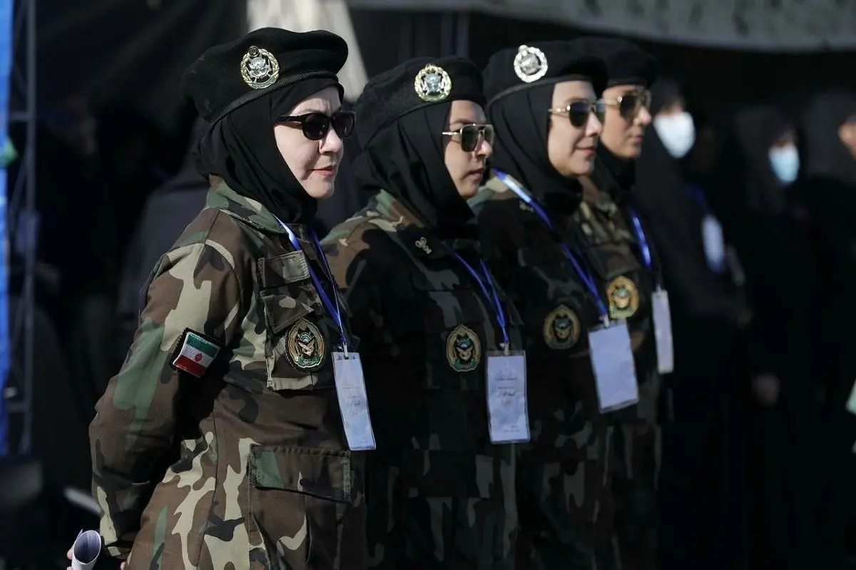 تصاویری متفاوت از زنان ارتشِ ایران