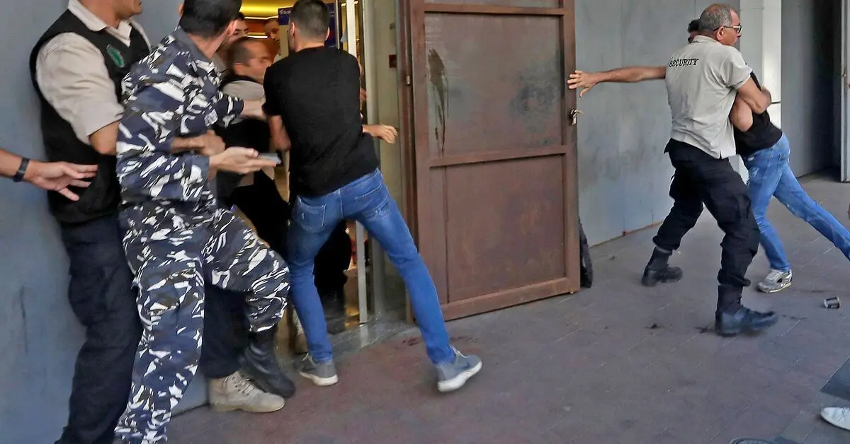 همکاری پلیس لبنان برای دزدی از بانک‌ها!