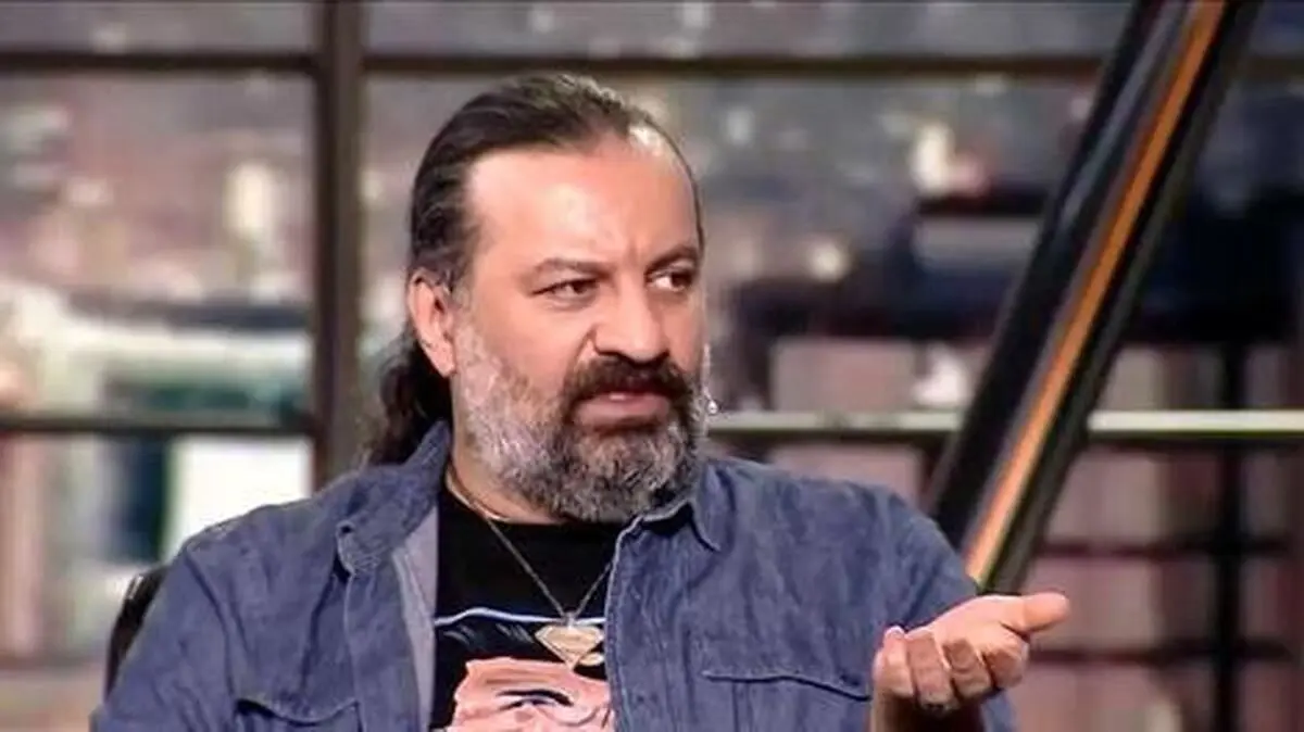 ممنوعیت‌ عجیب برای مهراب قاسمخانی؛ جلوگیری از سفر هوایی در داخل کشور