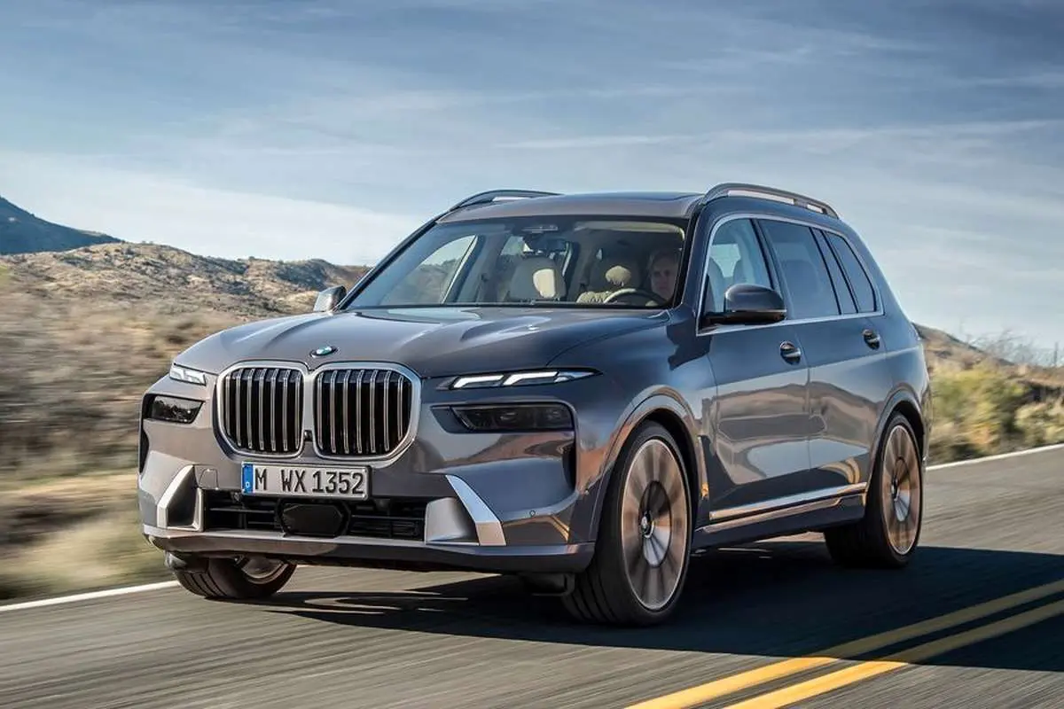 (ویدیو) لوکس‌ترین ماشین خانوادگی دنیا رونمایی شد