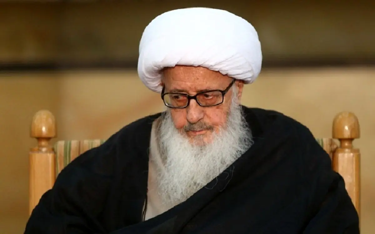 آیت‌الله وحید خراسانی: به کسانی که در تنگنای زندگی گرفتار شده‌اند، کمک برسانید