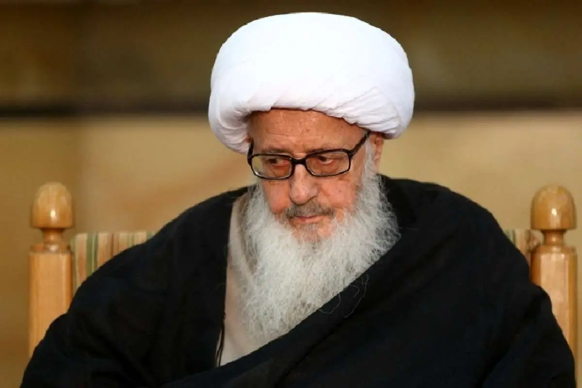 آیتالله وحید خراسانی: به کسانی که در تنگنای زندگی گرفتار شدهاند، کمک برسانید