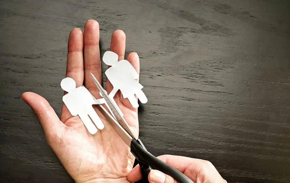 زن ۲۶ساله: هر دو شوهرم به من خیانت کردند