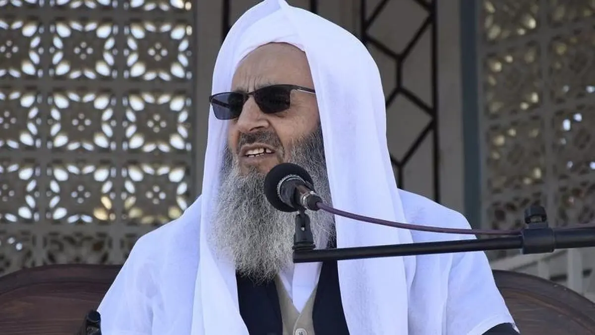 (تصویر) حضور مولوی عبدالحمید در جشن عروسی حاشیه‌ساز شد