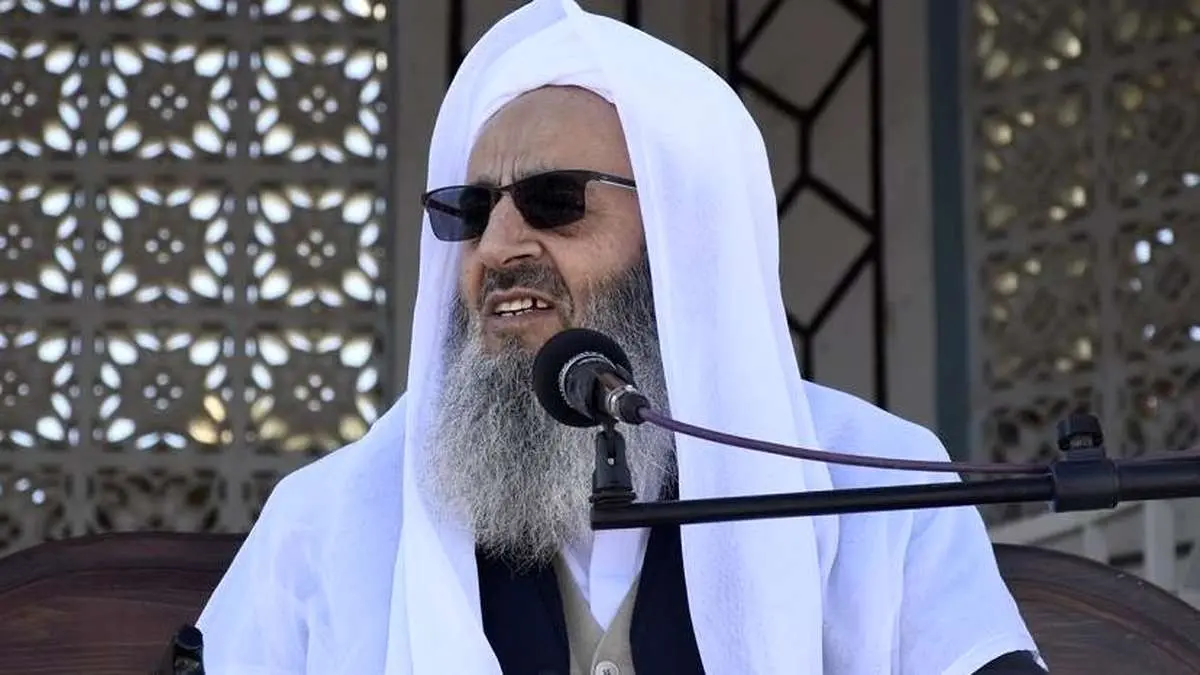 (تصویر) حضور مولوی عبدالحمید در جشن عروسی حاشیهساز شد