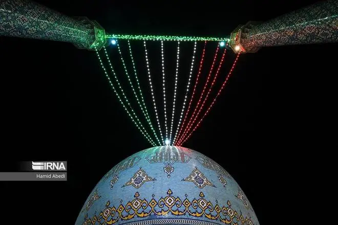 عکس جمکران و گل نرگس