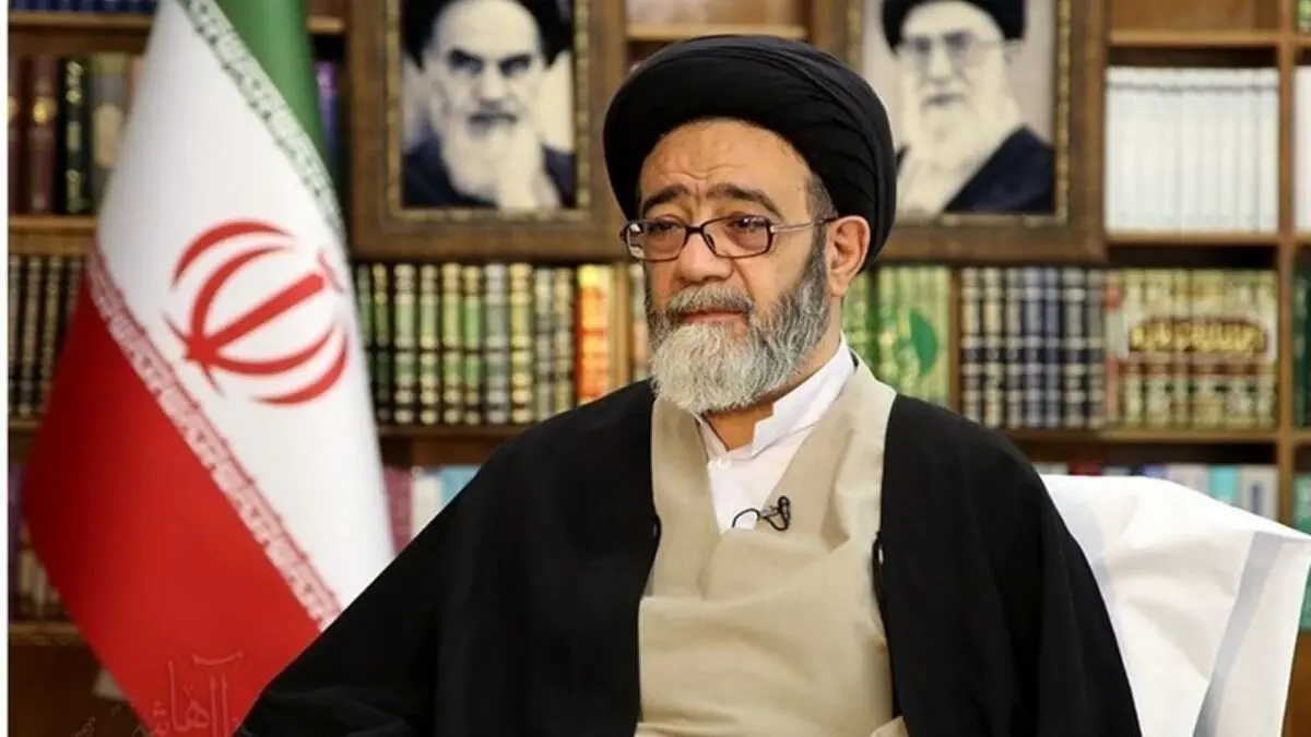 امام جمعه تبریز: دشمن به دنبال مسمومیت فکری جامعه است