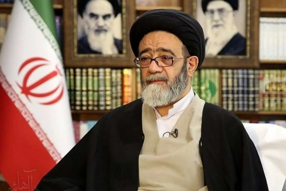 امام جمعه تبریز: دشمن به دنبال مسمومیت فکری جامعه است