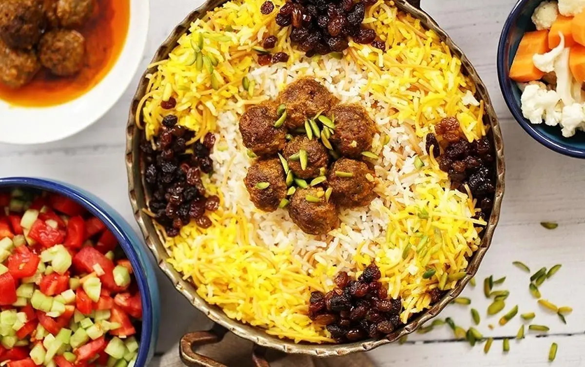 طرز تهیه رشته پلوی حرفه‌ای به روش رستورانی