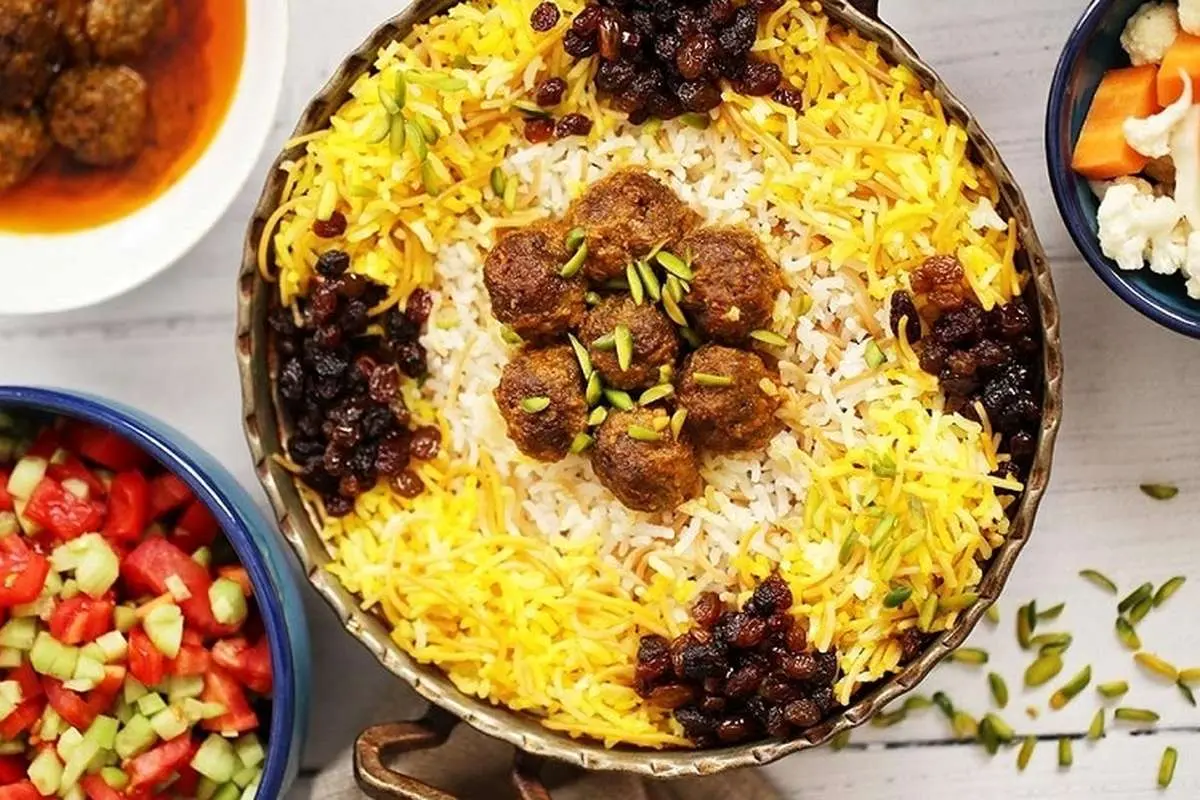 طرز تهیه رشته پلوی حرفهای به روش رستورانی
