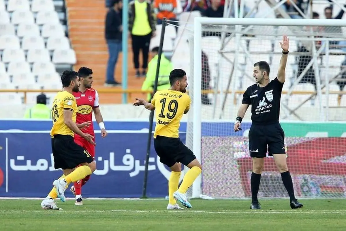 صحبتهای تند نورافکن علیه هواداران پرسپولیس