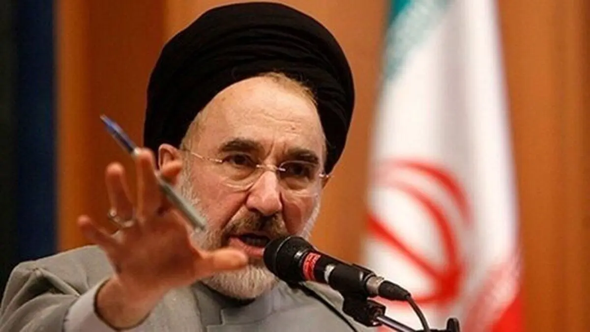 هشدار خاتمی درباره عدم برخورد ریشه‌ای با مسمومیت دختران