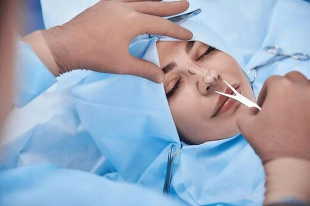 (ویدئو) چرا نباید در ١٧ سالگی بینی‌تان را جراحی کنید؟