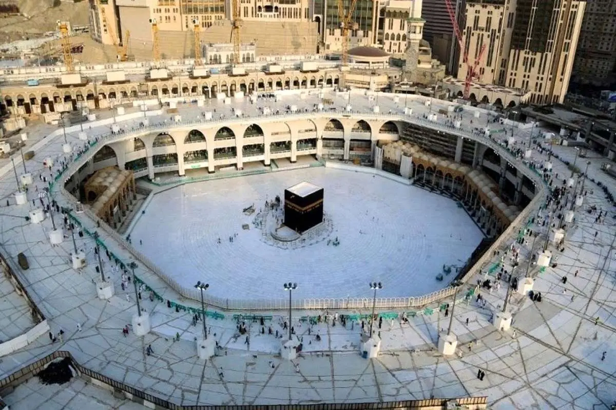 (ویدئو) موتورسواری زنان در مسجد الحرام