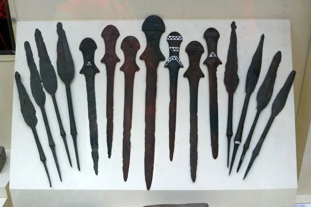 (تصویر) کهن‌ترین شمشیرهای جهان چقدر قدمت دارند؟