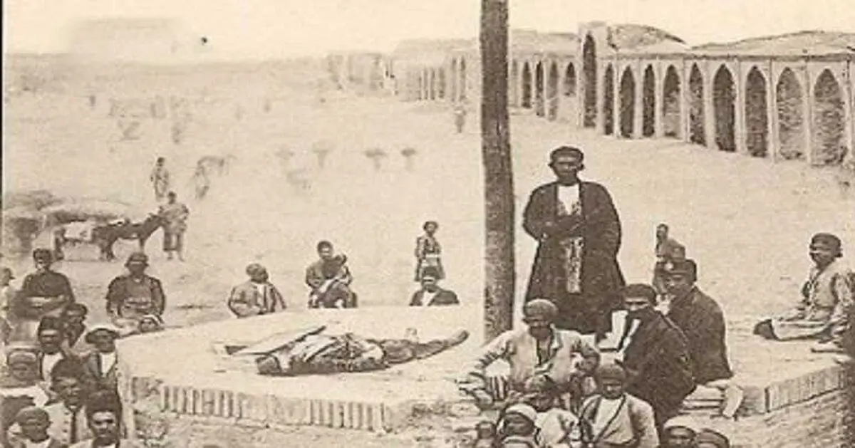 (عکس) مراسم فجیع گردن‌زنی در تهران که میدانی ویژه داشت!