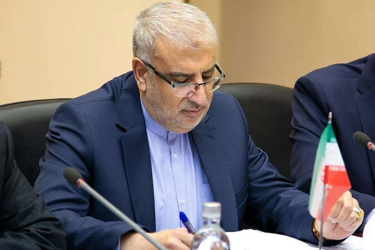 وزیر نفت: هیچگونه افزایش قیمت بنزین نداریم
