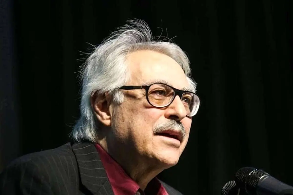 سید جواد طباطبایی فردید نیست