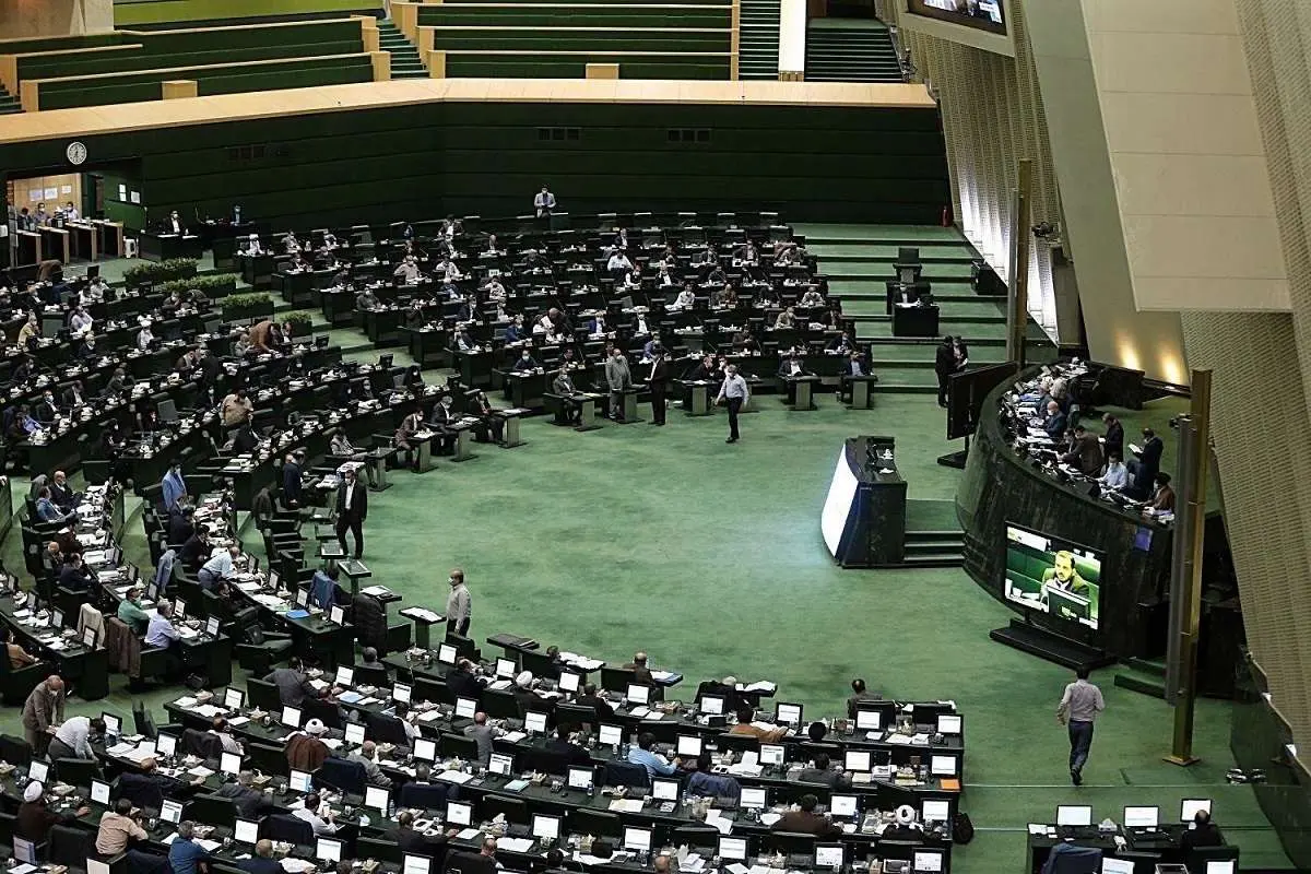 بررسی «مسمومیت ها» در کمیسیون تلفیق با حضور مسئولان وزارت اطلاعات
