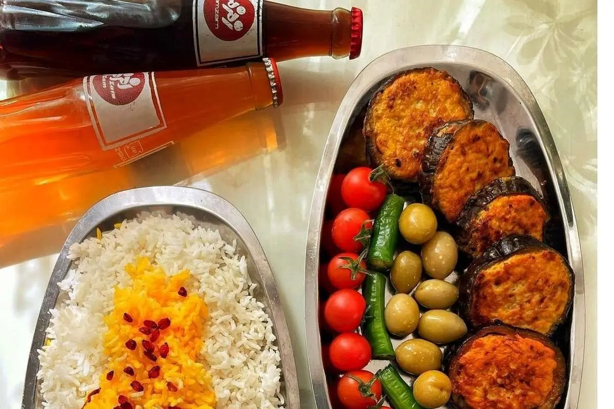 طرز تهیه کباب بادمجان با مرغ چرخشده