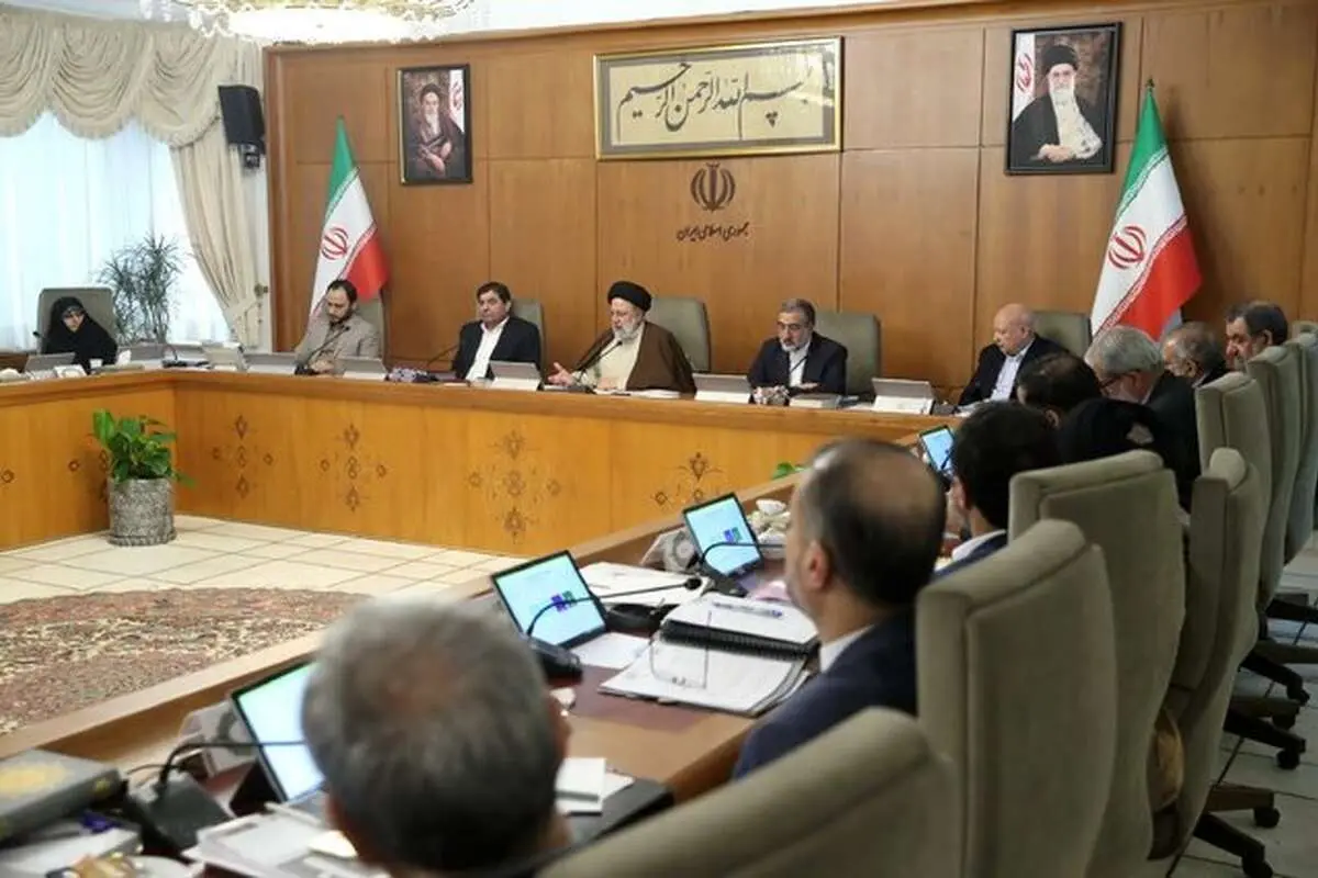 دستور رئیسی برای پیگیری و اطلاع رسانی «دقیق» و «به موقع» مسمومیتها