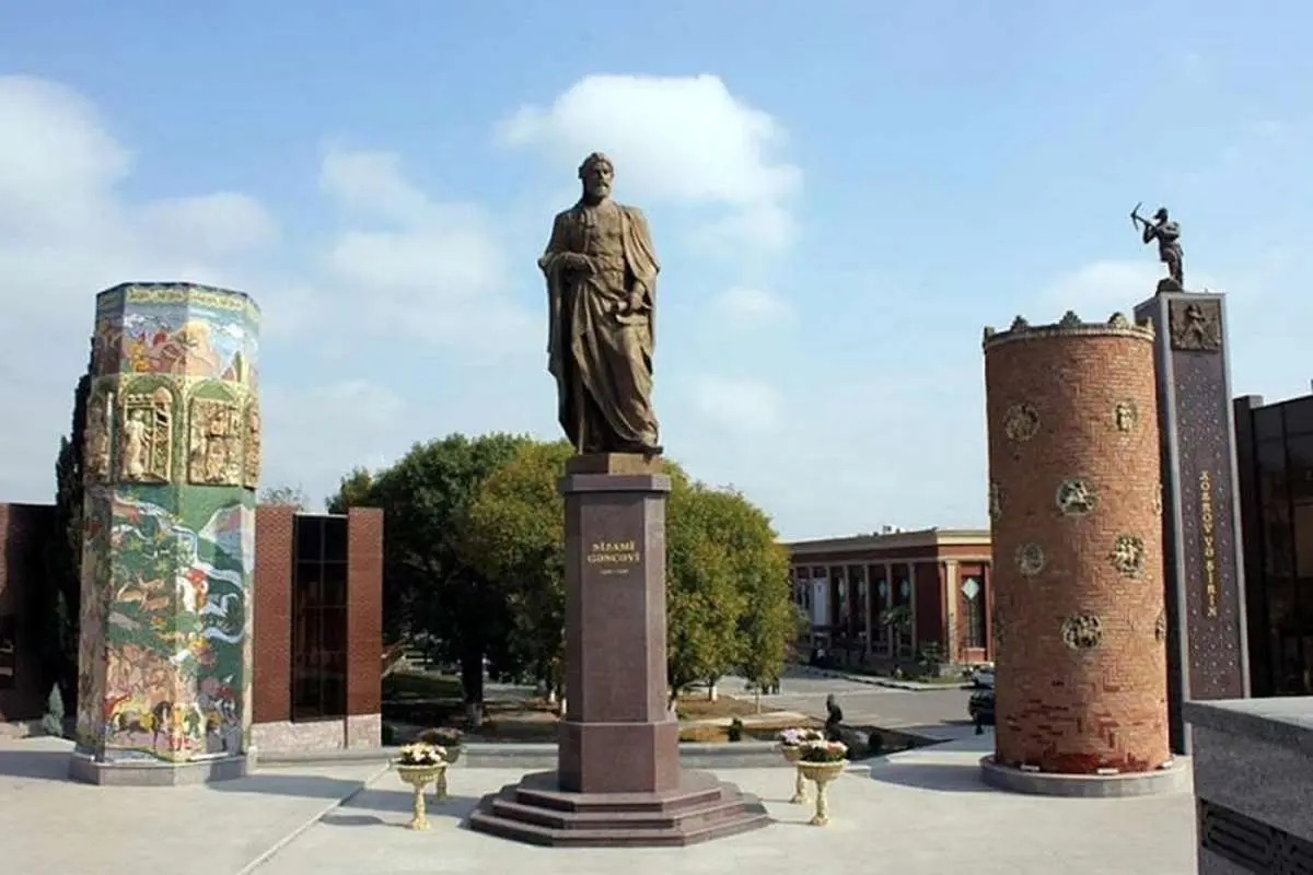 زندگینامه جمال الدین ابومحمد الیاس نظامی گنجوی