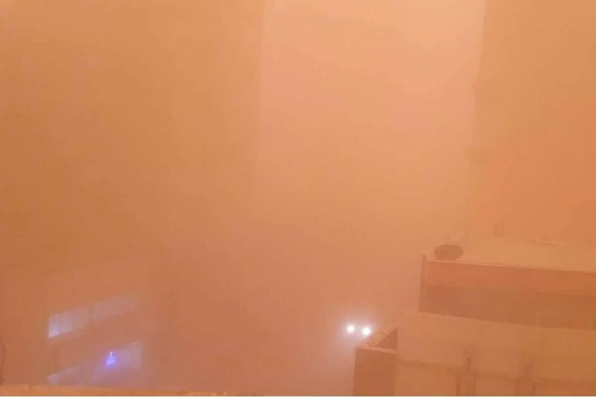 گرد و غبار مدارس نوبت عصر اردبیل را تعطیل کرد