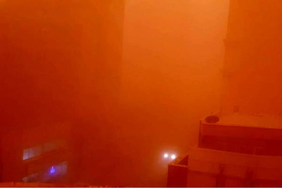 گرد و غبار مدارس نوبت عصر اردبیل را تعطیل کرد