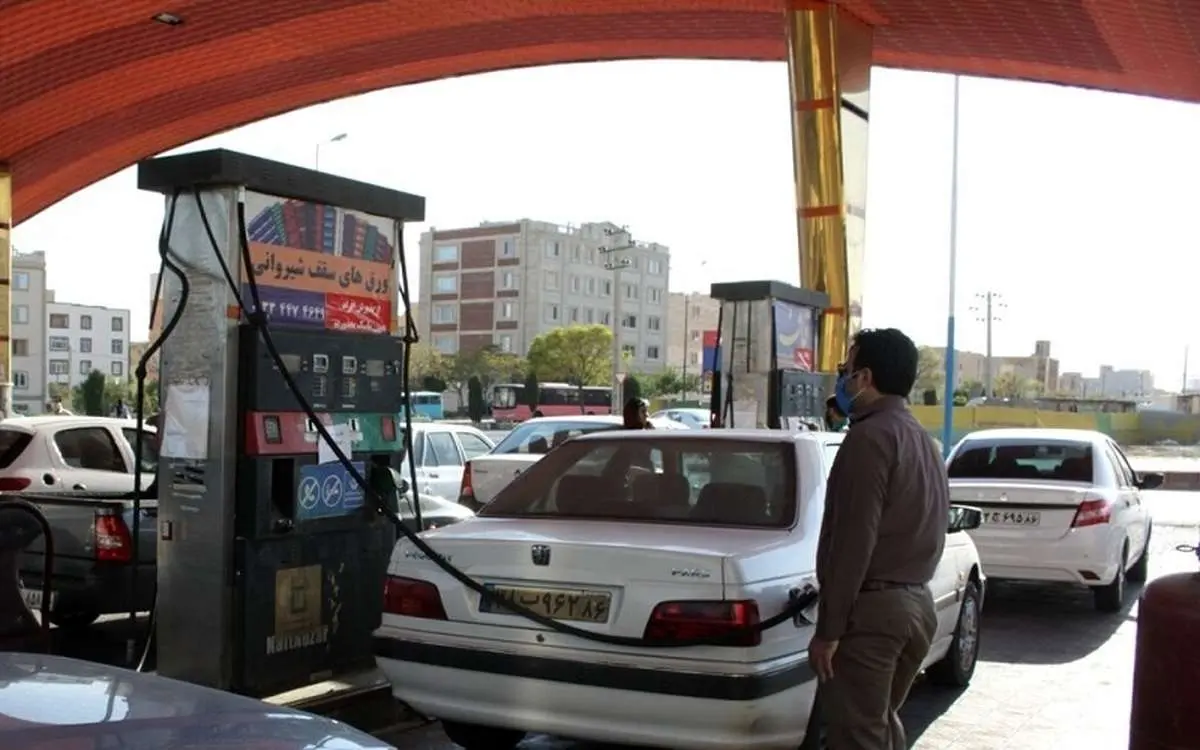 مخالفت مجلس با دادن یارانه بنزین به خانوارهای فاقد خودرو