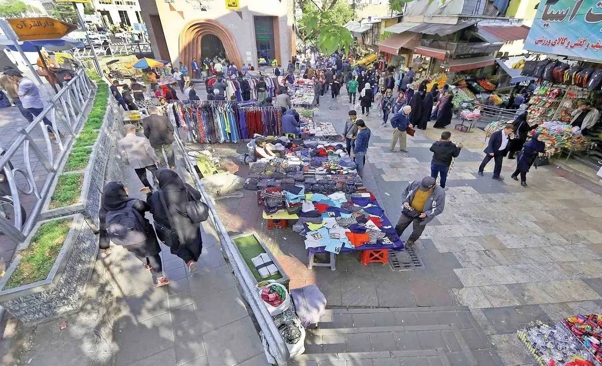 کوچ دستفروشان از ستارخان به شادمهر