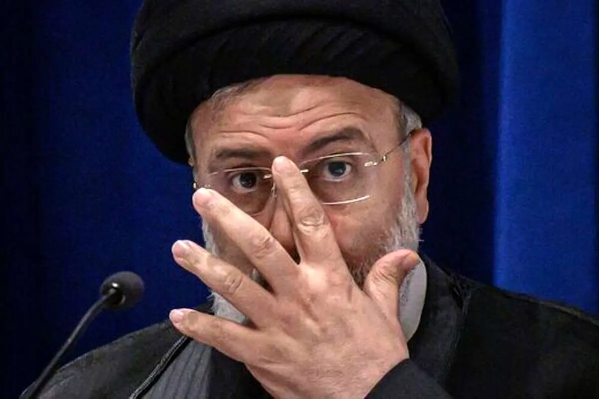 تذکر حجاب به رئیسی در مجلس/ رئیس جمهور از رزمندگان ۸ سال دفاع مقدس است، اما ...