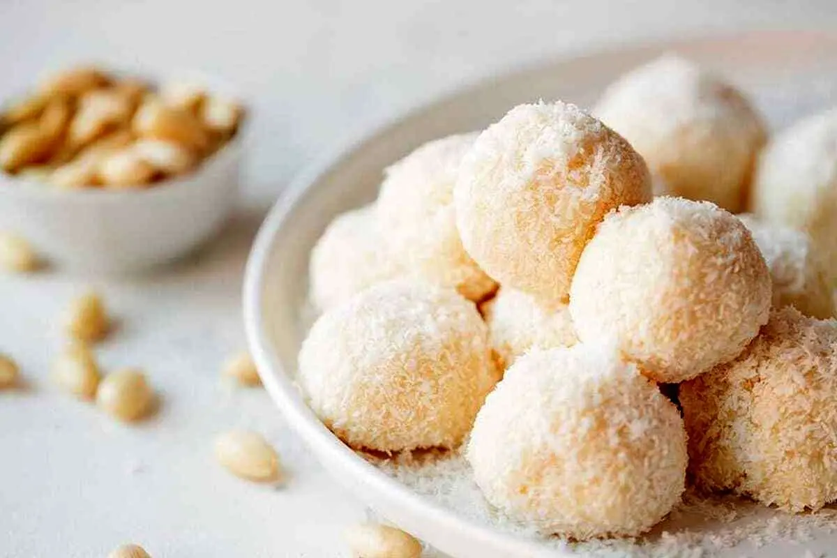 طرز تهیه شیرینی برفی نارگیلی؛ ویژه نوروز