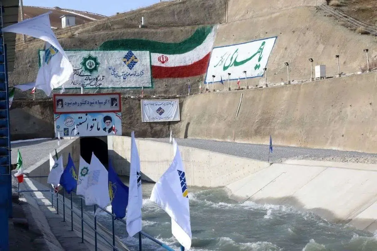 واکنش کانال حسن روحانی به یک افتتاح رئیسی