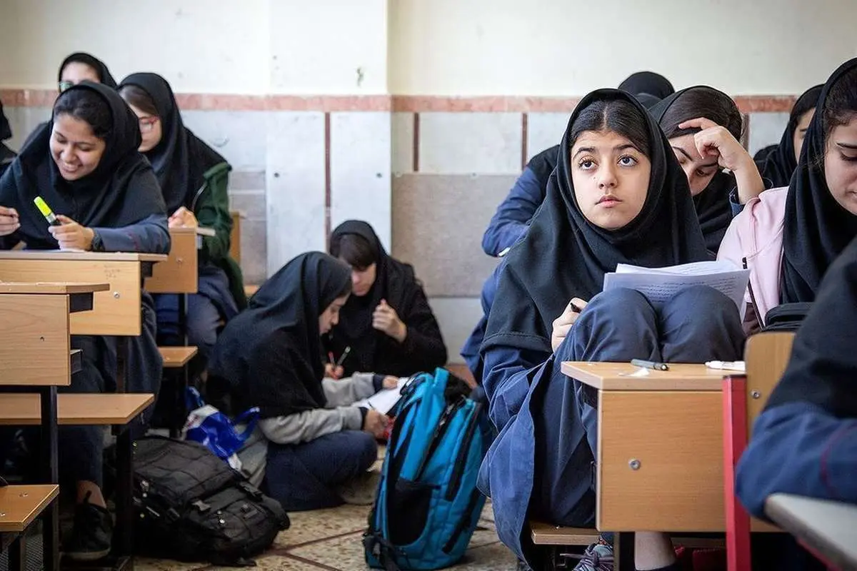 کیهان: دانش آموزان مسموم نشدند، حالتی شبیه به مسمومیت بود