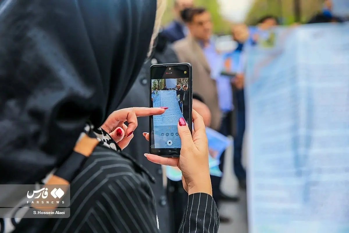 (تصاویر) تجمع طلبکاران شاه مقابل دادگستری کشور