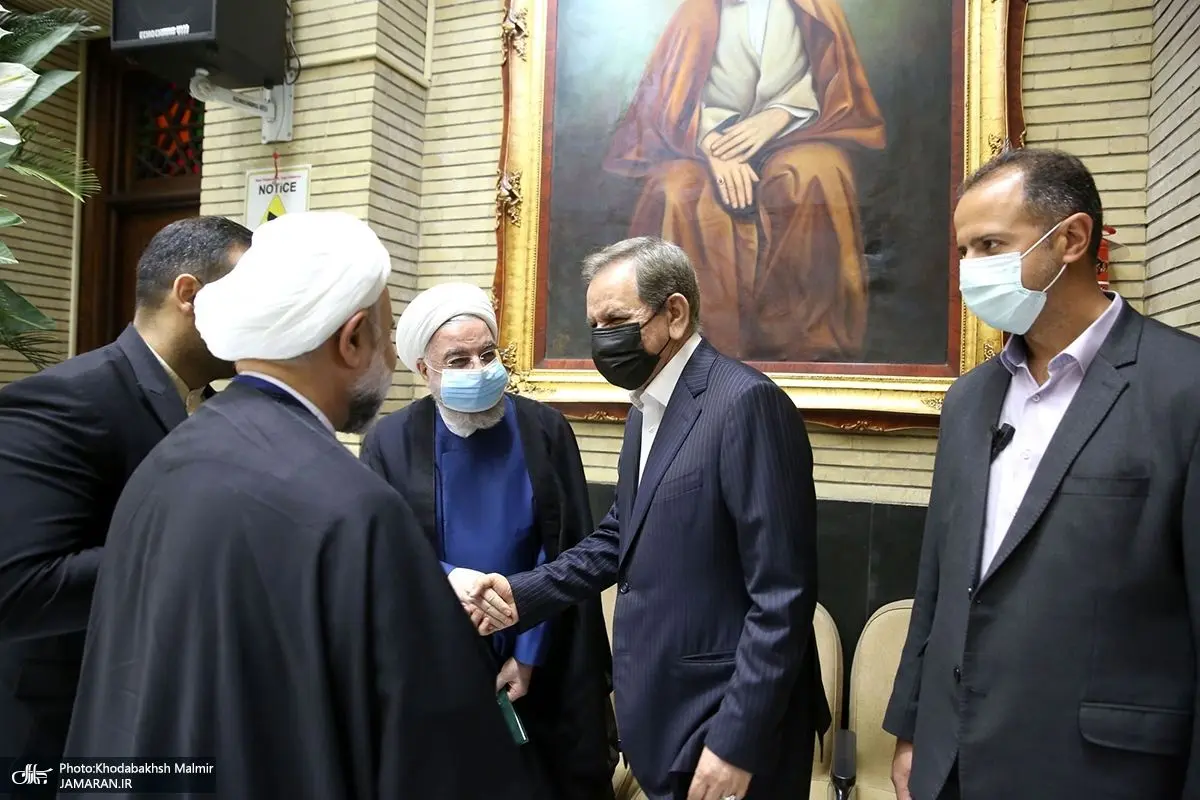 (تصاویر) روحانی و جهانگیری در مراسم ختم مادر عیسی کلانتری