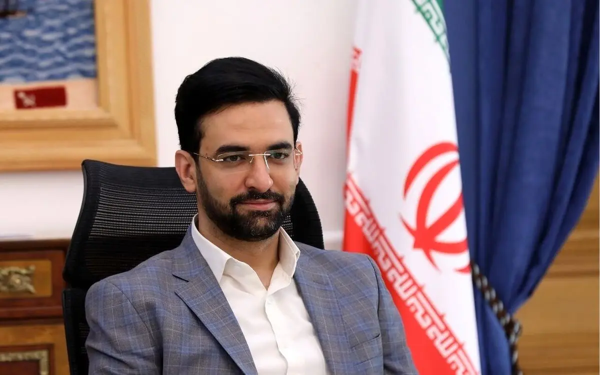 رازگشایی آذری جهرمی از تکنیک بولتن‌های مستهجن اینترنت ستیزان