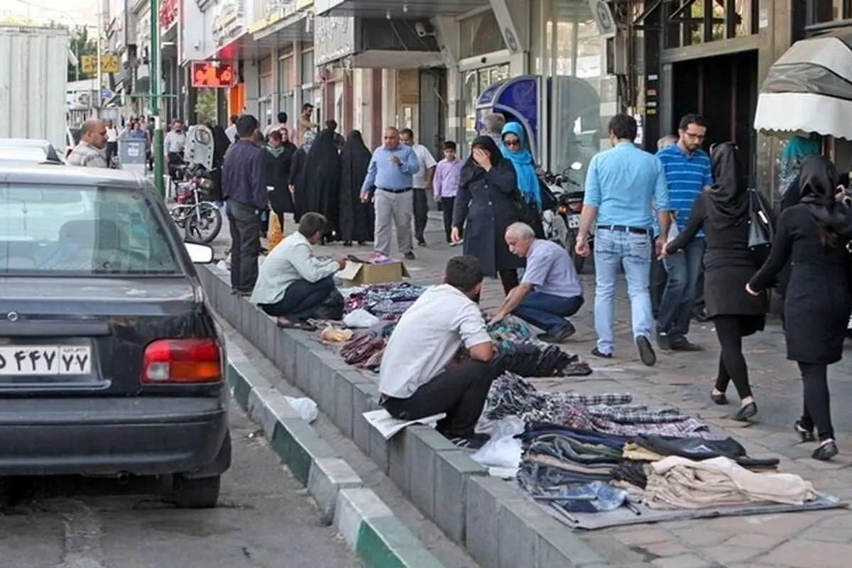 (ویدئو) اقدام جنجالی شهرداری قلعهحسنخان علیه دستفروشان در آستانه نوروز: پاشیدن آب!