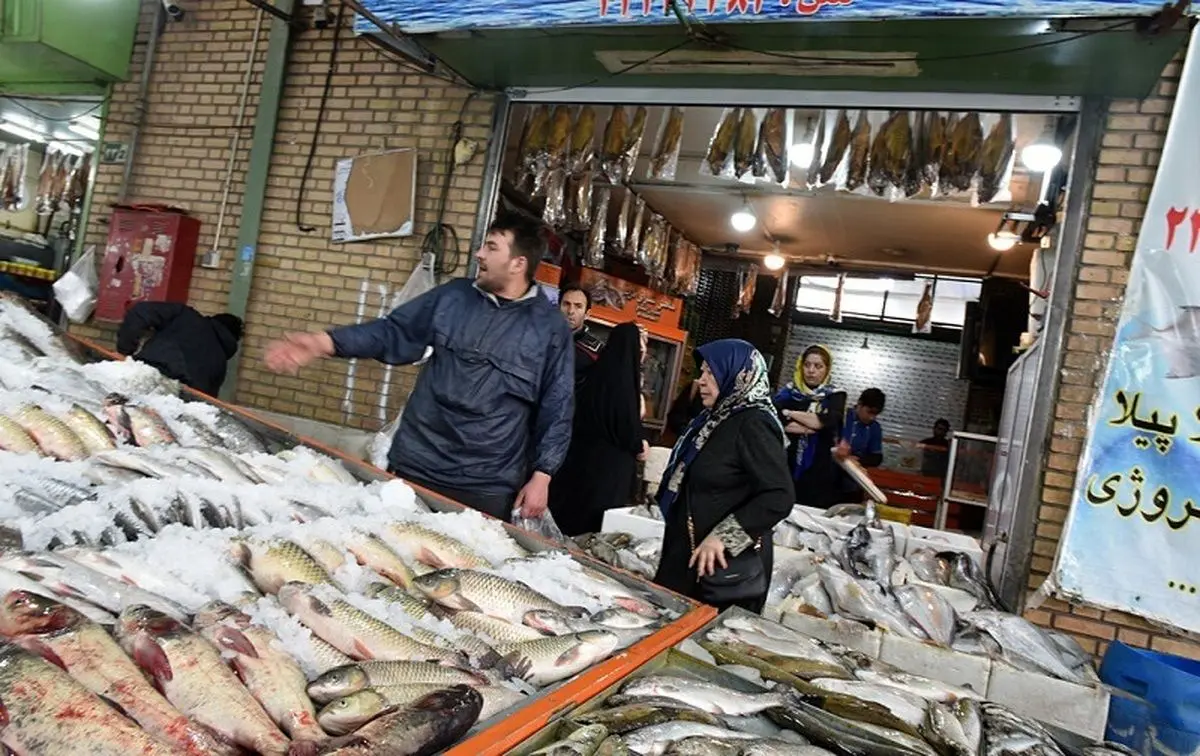بزرگ‌ترین بازار ماهی‌فروشان تهران؛ از فروش ماهی با گارانتی تا ماهی لوکس