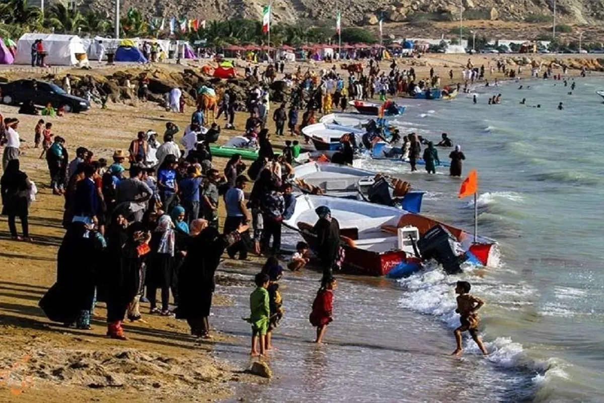 عروس دریایی ۶ مسافر نوروزی را روانه بیمارستان کرد!
