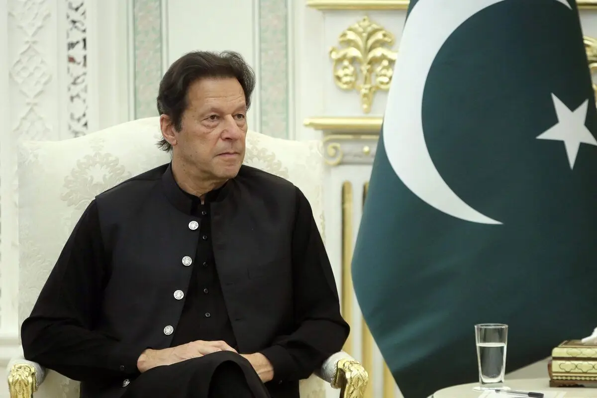 عمران خان: گویی وارد بازی رولت روسی شده‌ام!