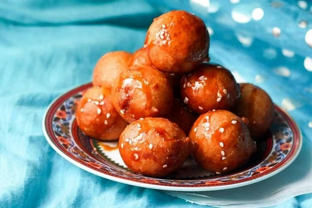 طرز تهیه لقیمات؛ شیرینی خوشمزه ویژه ماه رمضان