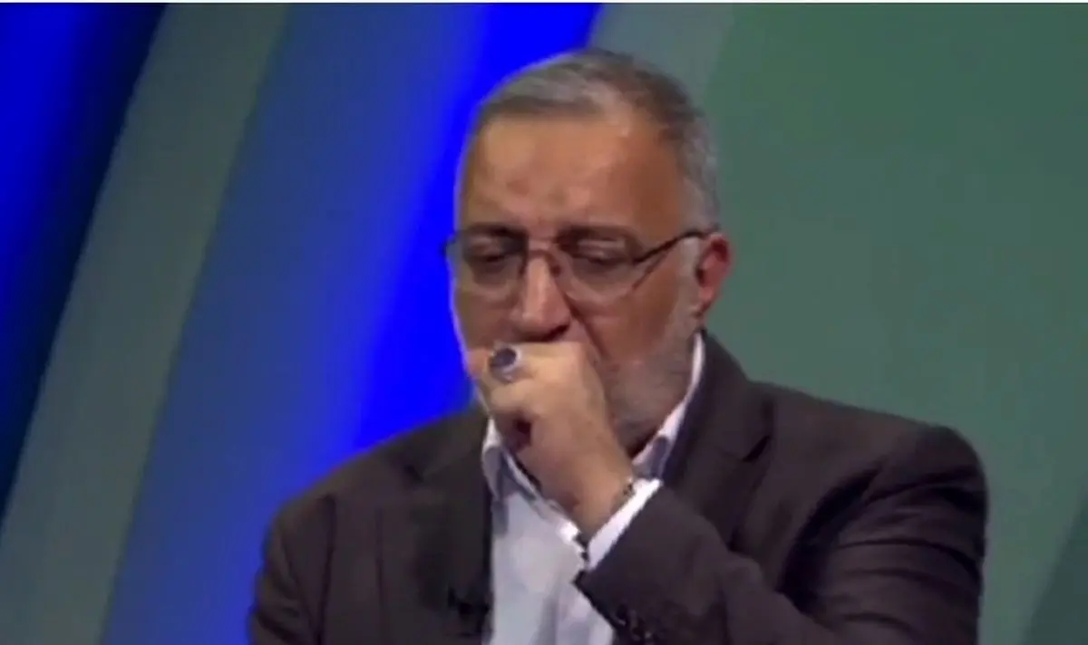 (ویدئو) وقتی سرفه‌های زاکانی در پخش زنده دردسر ساز می‌شود!