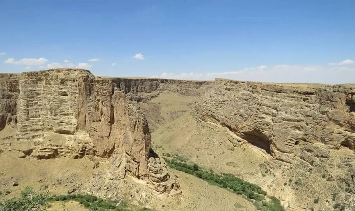 «دره شاهان ایران» در کجا قرار دارد؟/ با کهن‌ترین کتیبه صخره‌ای ایران آشنا شوید