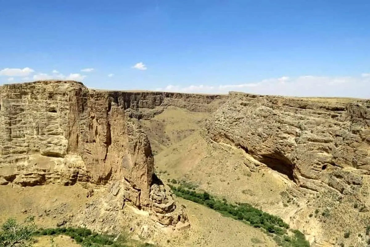 «دره شاهان ایران» در کجا قرار دارد؟/ با کهنترین کتیبه صخرهای ایران آشنا شوید
