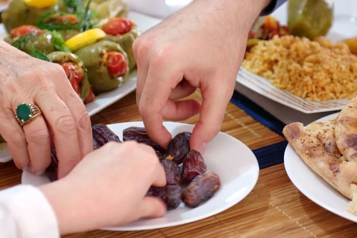 چرا در ماه رمضان دچار اضافه وزن می‌شویم؟