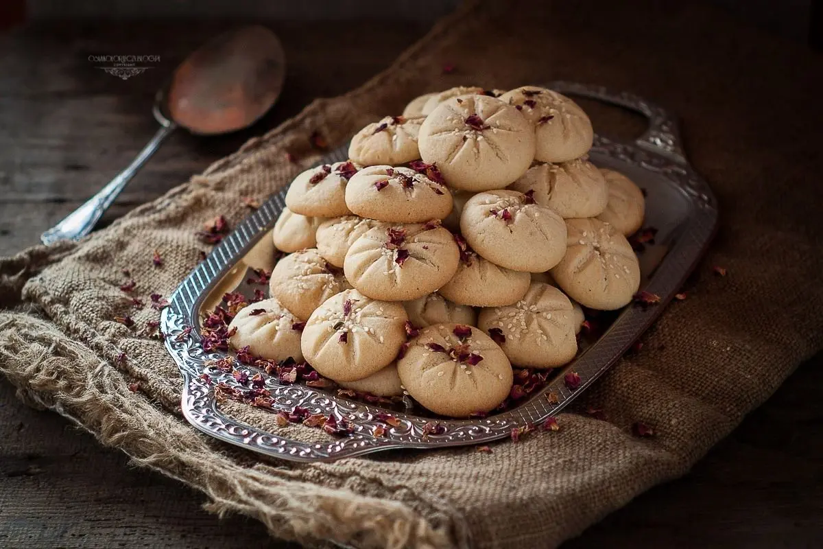 ۵ نکته مهم برای پخت شیرینی برنجی در منزل